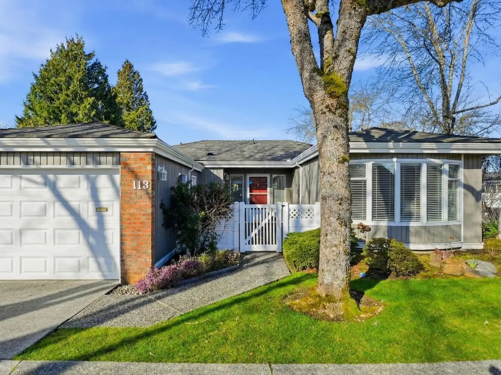 113 14271 18A AVENUE, Surrey BC V4A 7N8