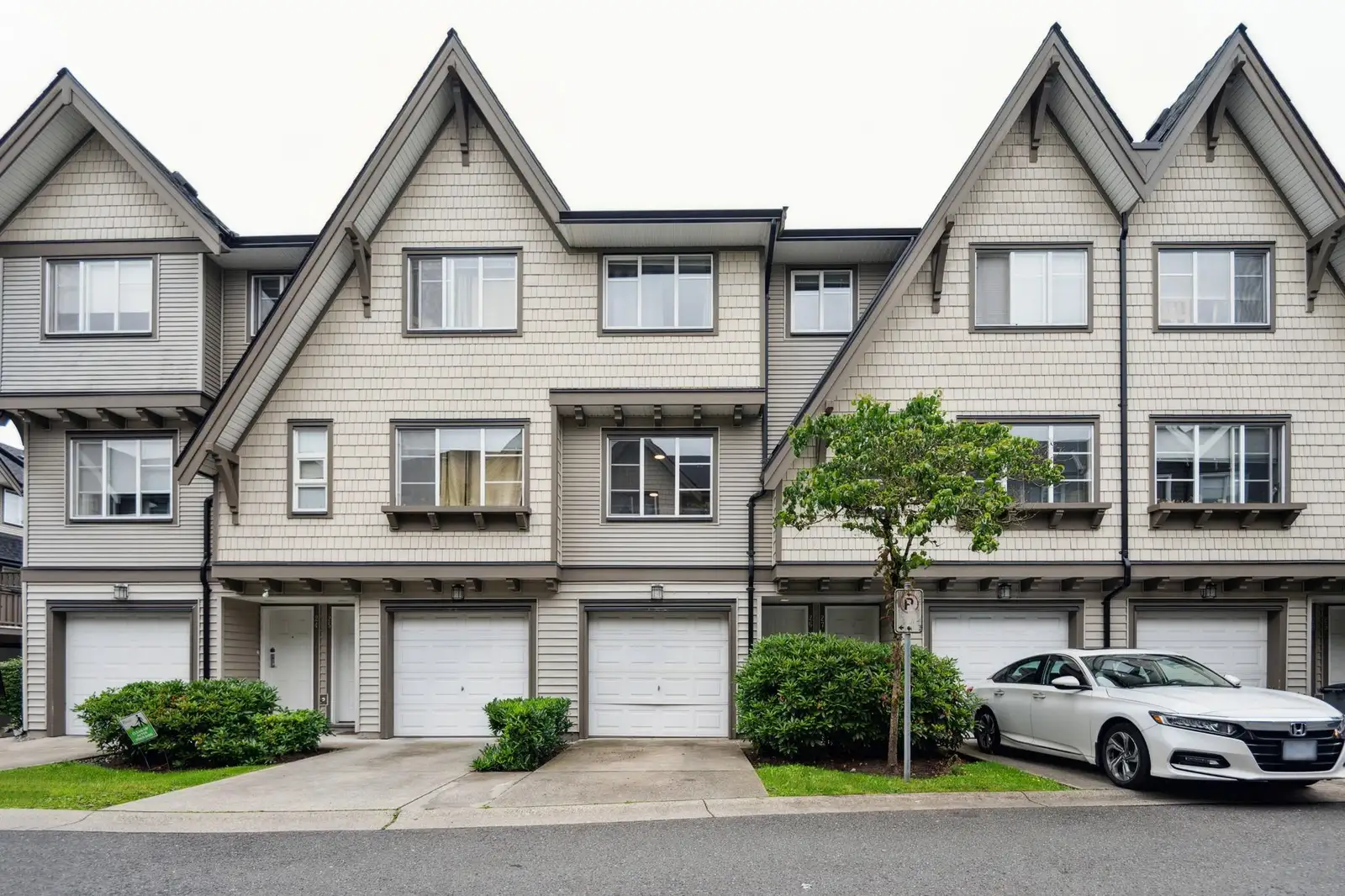 26 15871 85 AVENUE, Surrey BC V4N 0Y9