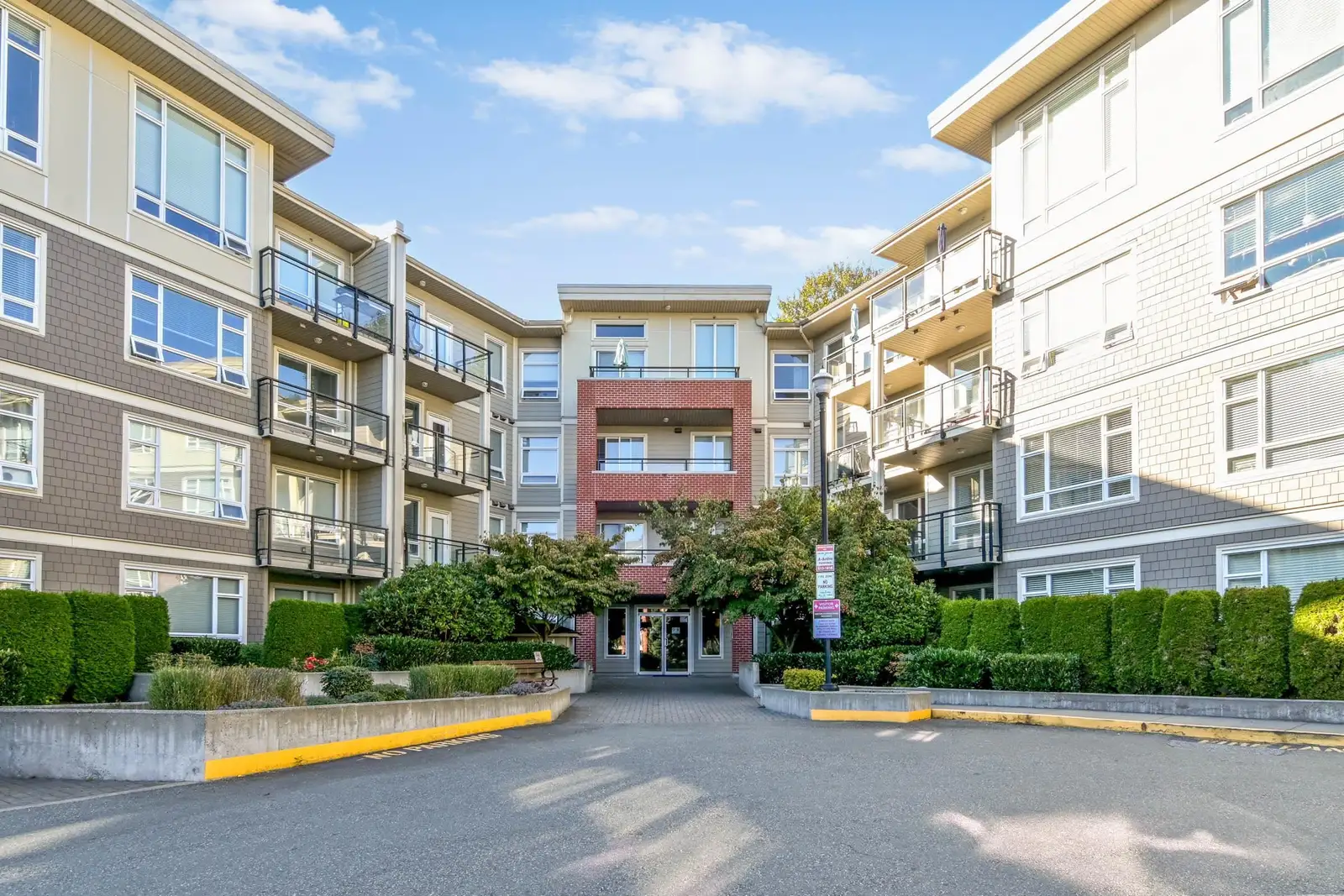 C111 20211 66 AVENUE, Langley BC V2Y 0L4