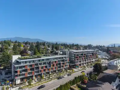 309 422 E 3RD STREET, North Vancouver BC V7L 0K1