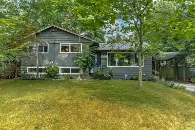 14073 ANTRIM ROAD, Surrey BC V3R 5H8