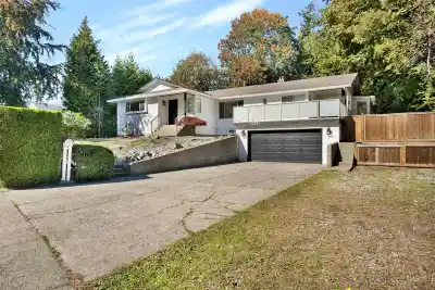 13811 17 AVENUE, Surrey BC V4A 7C2