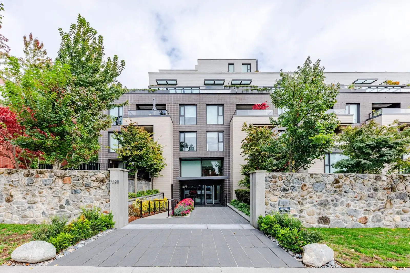 903 7228 ADERA STREET, Vancouver BC V6P 0H8