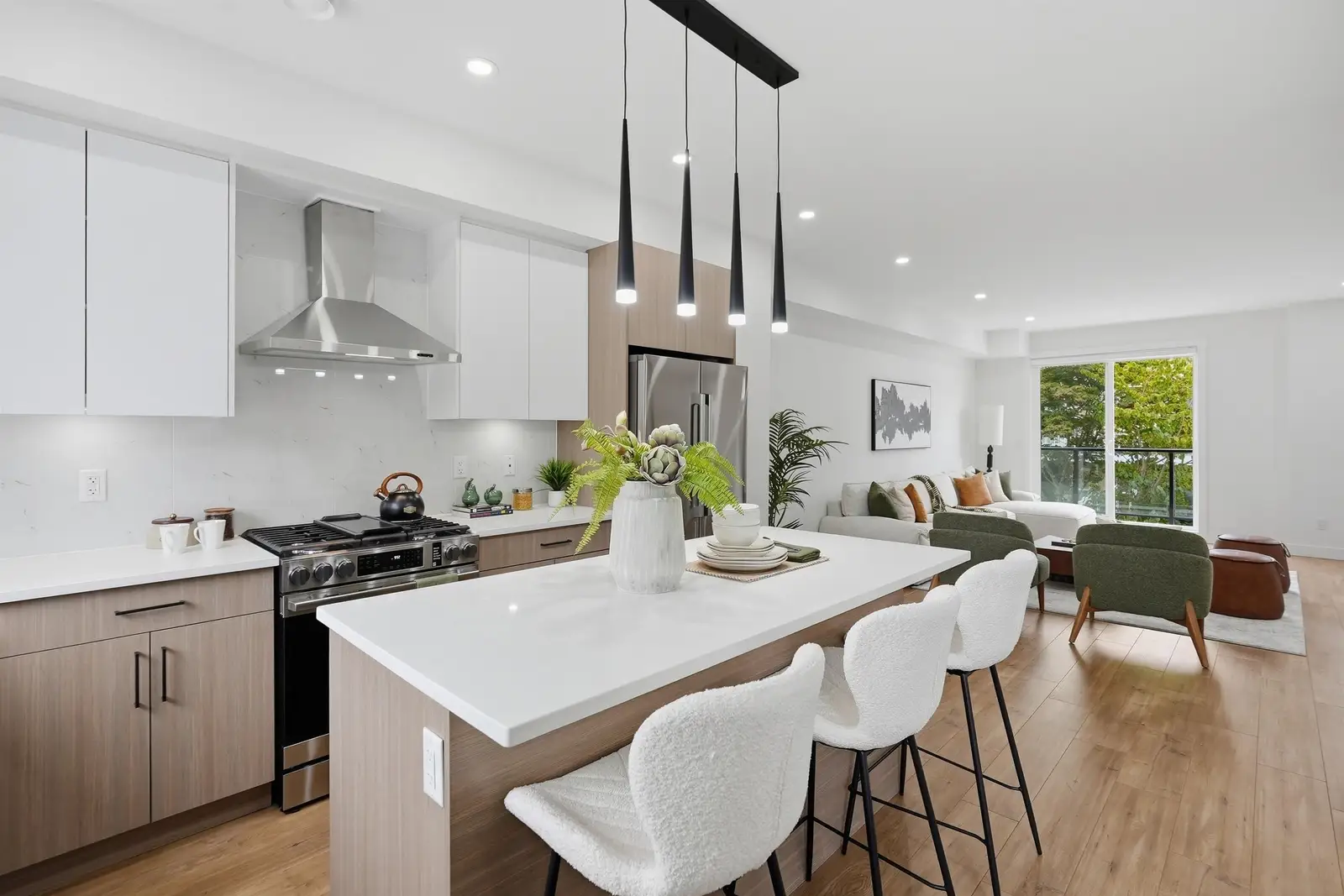 2 5629 KING GEORGE BOULEVARD, Surrey BC V0V 0V0