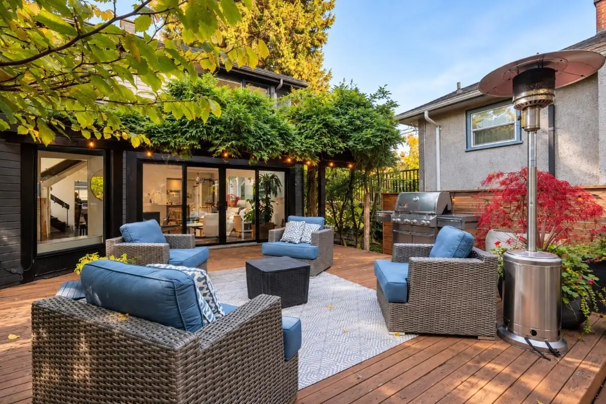 2835 W 13TH AVENUE, Vancouver BC V6K 2T6