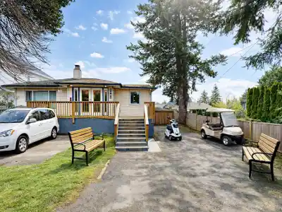 1504 160 STREET, Surrey BC V4A 4W9