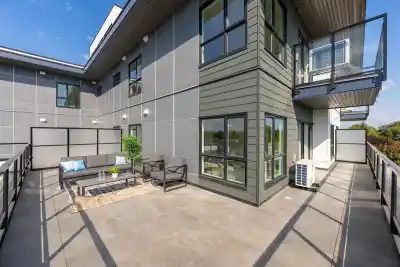 503 5398 207 STREET, Langley BC V3A 2G1