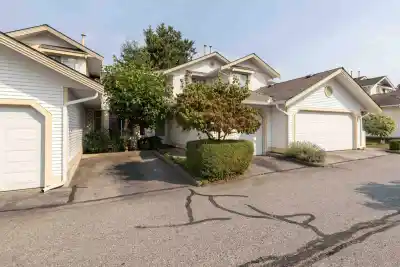 95 8737 212TH STREET, Langley BC V1M 2C8