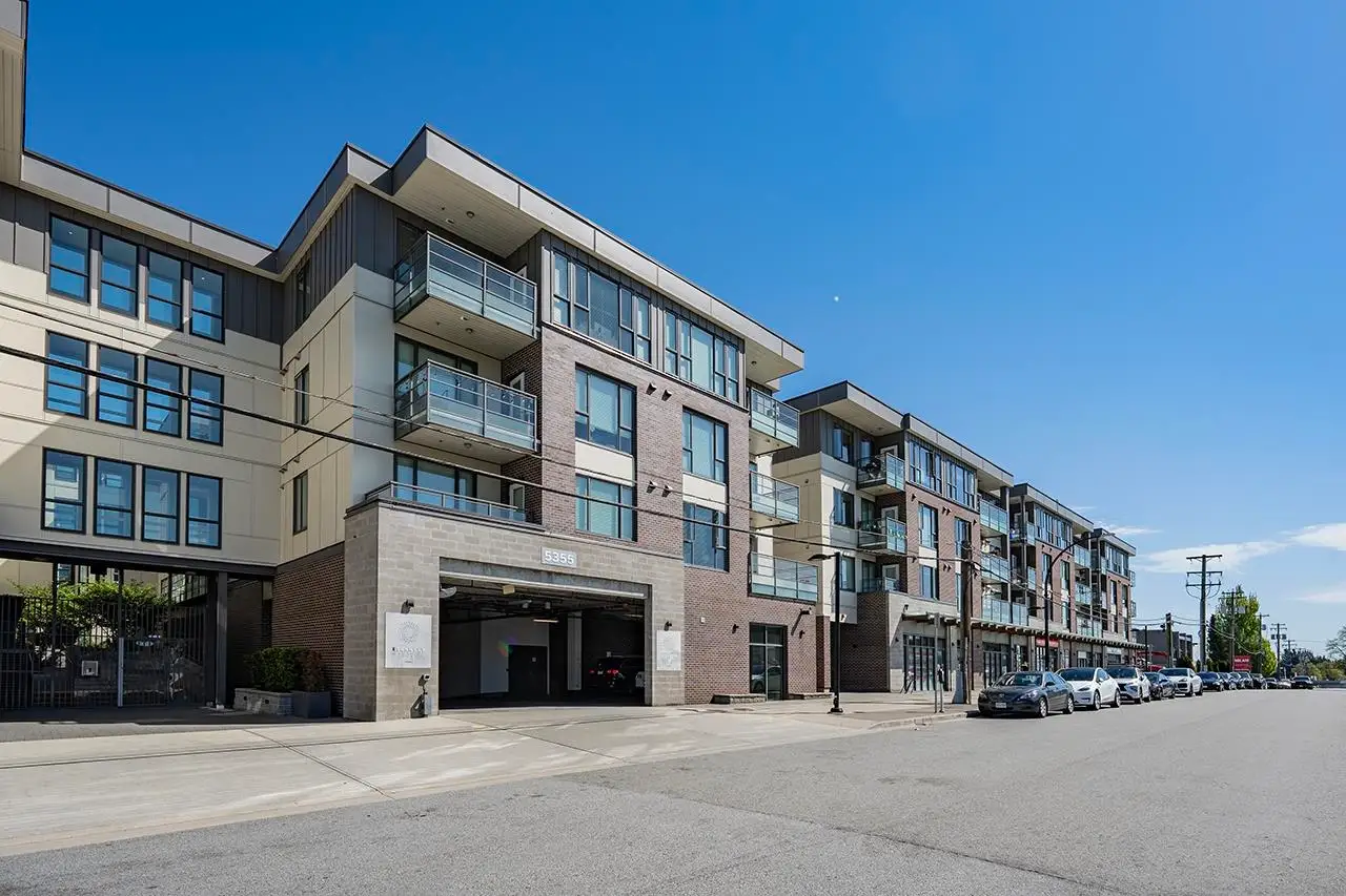 101 5355 LANE STREET, Burnaby BC V5H 0H1