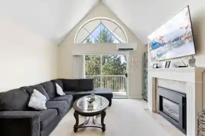 303 11601 227 STREET, Maple Ridge BC V2X 0J7