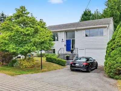 15876 ROPER AVENUE, White Rock BC V4B 2H4