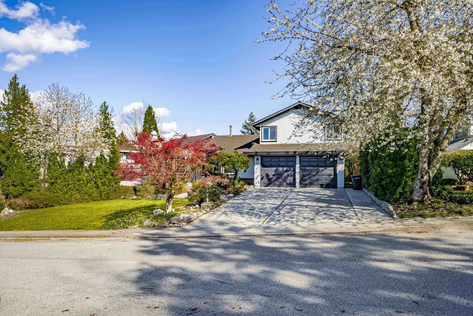 7516 LAMBETH DRIVE, Burnaby BC V5E 1Z4