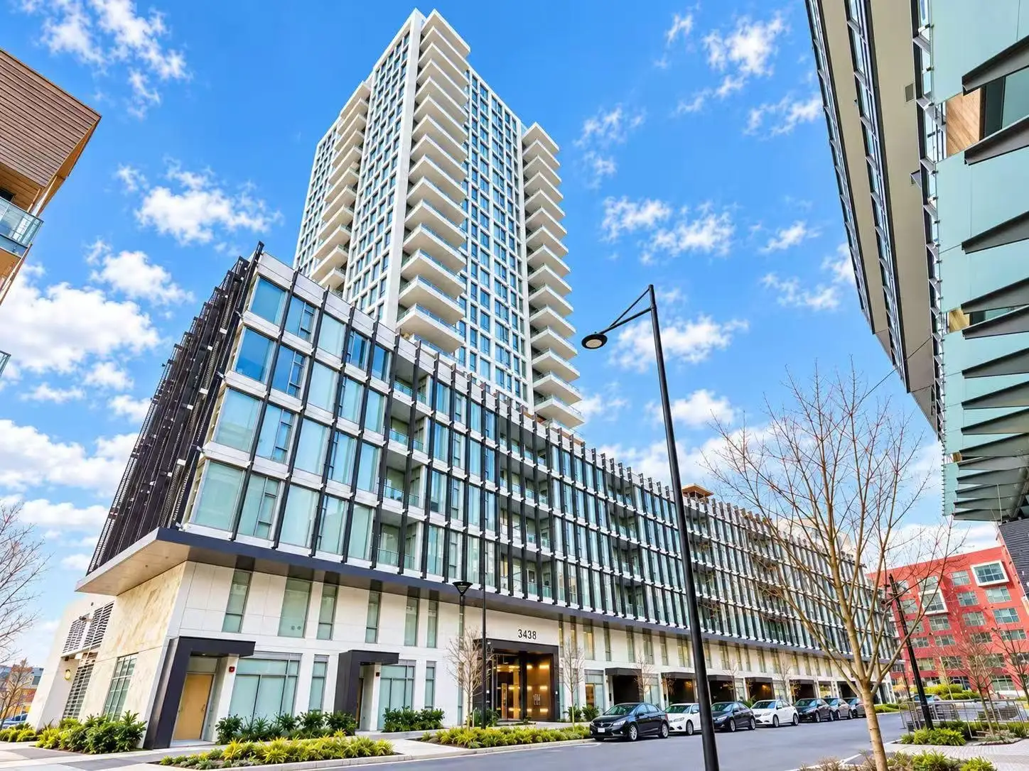 321 3438 SAWMILL CRESCENT, Vancouver BC V5S 0E3