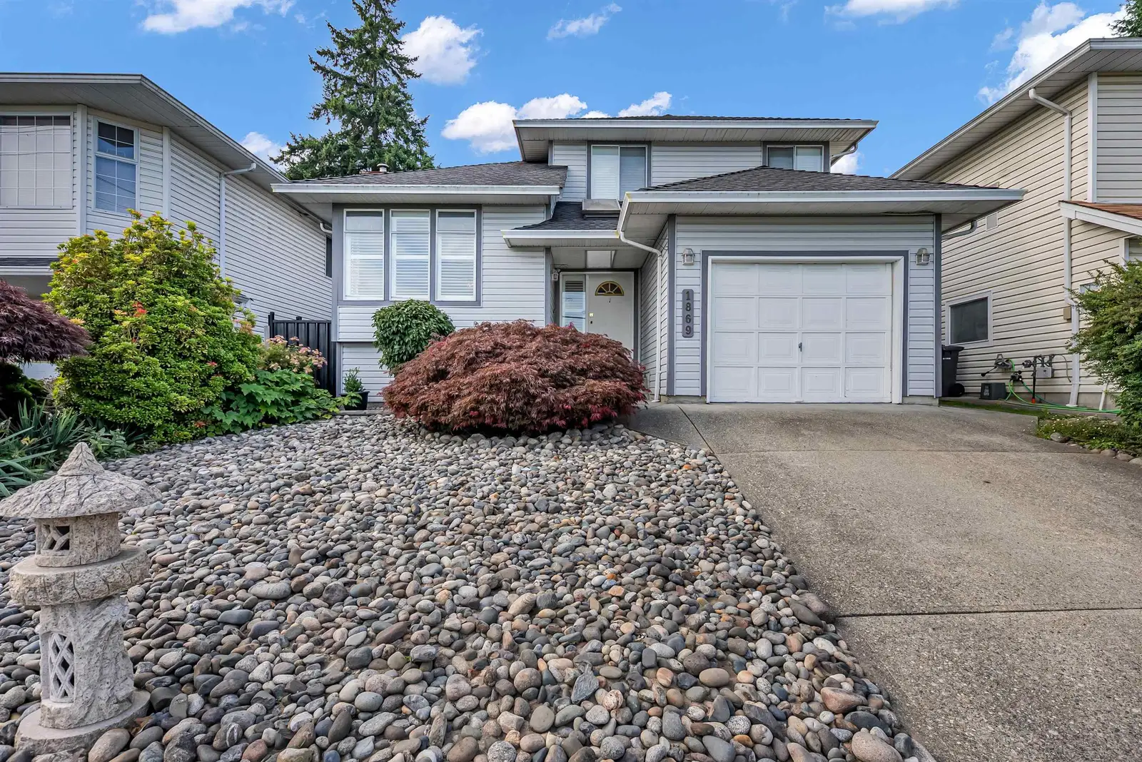 1869 HARBOUR STREET, Port Coquitlam BC V3C 1A4