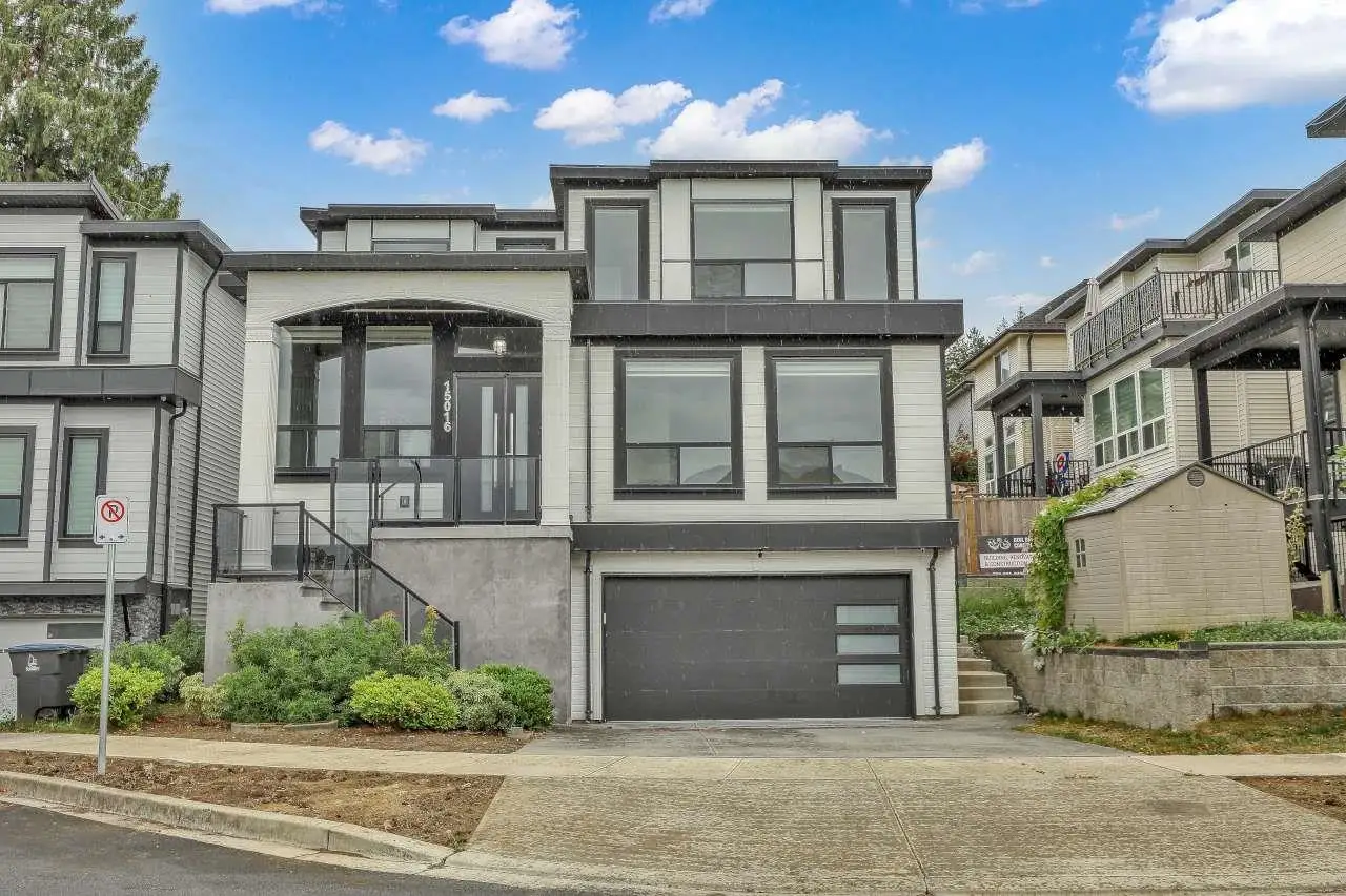 15016 62B AVENUE, Surrey BC V3S 3H8