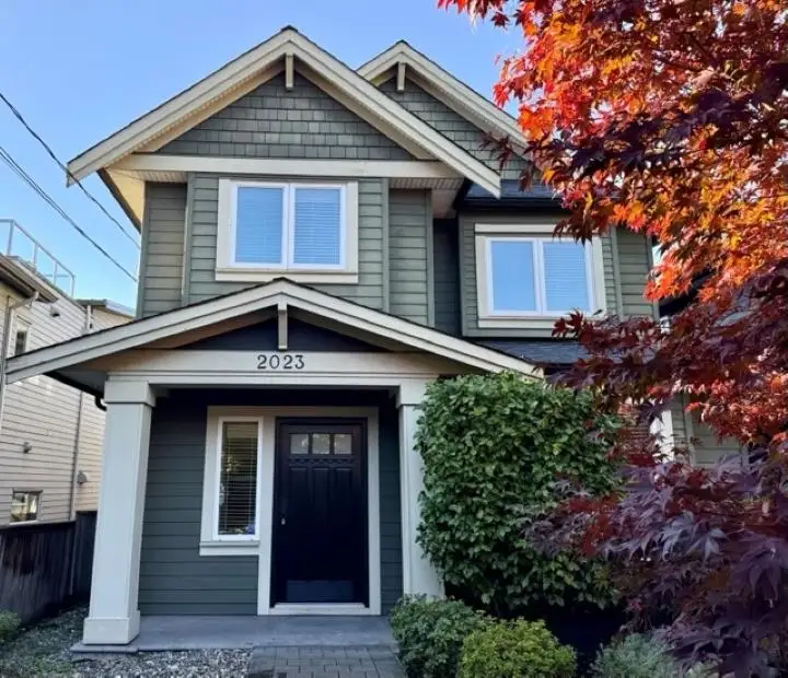 2023 LARSON ROAD, North Vancouver BC V7M 3A1