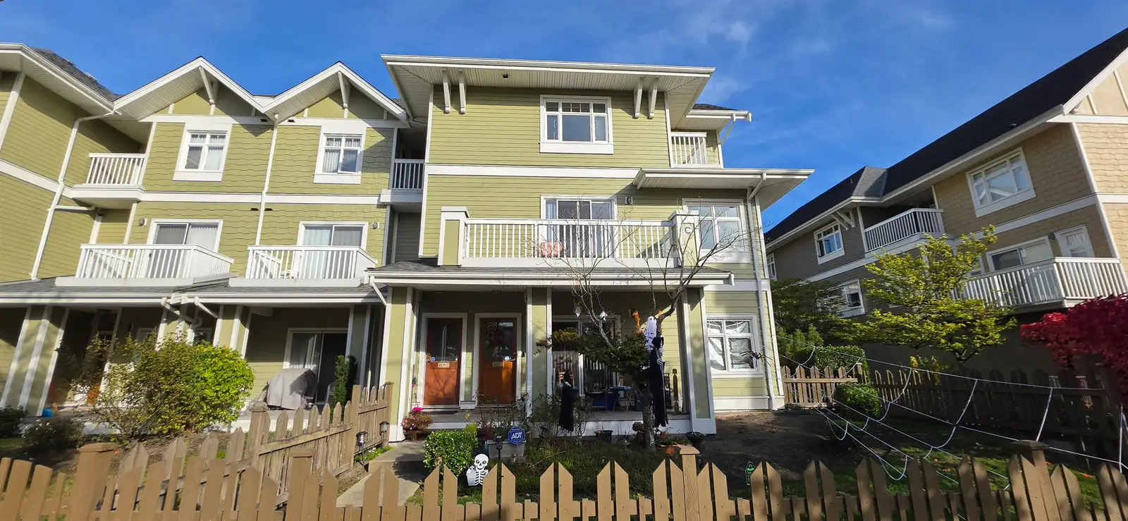 157 7388 MACPHERSON AVENUE, Burnaby BC V5J 0A1
