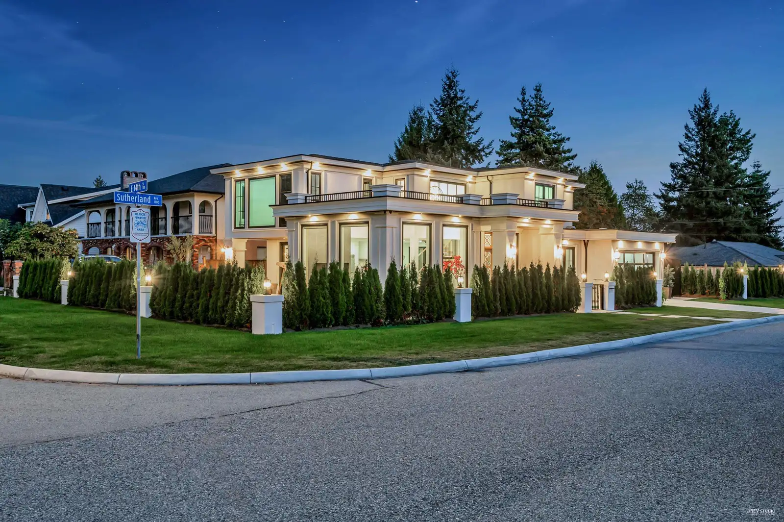 1390 SUTHERLAND AVENUE, North Vancouver BC V7L 4B2
