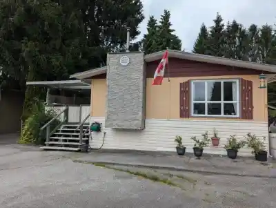 1 201 CAYER STREET, Coquitlam BC V3K 5A9