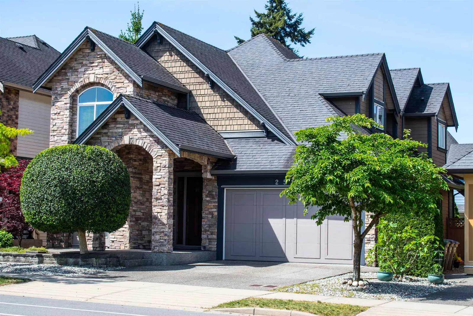 2513 164 STREET, Surrey BC V3S 0E2