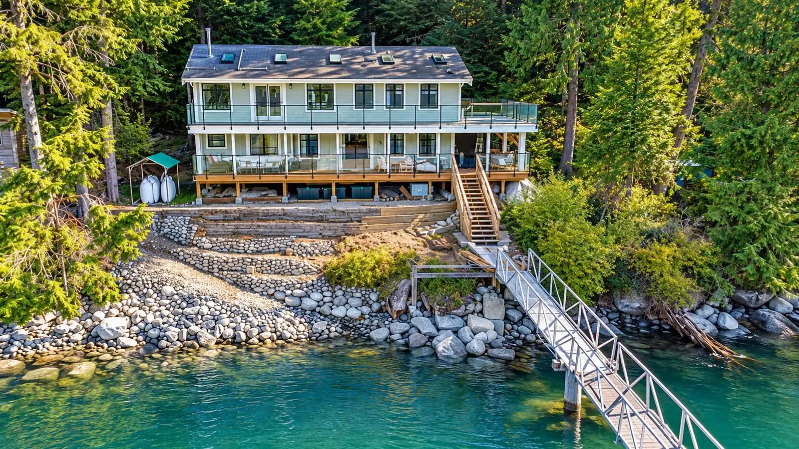 29 E CROKER ISLAND, North Vancouver BC V0V 0V0