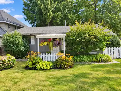 2320 153A STREET, Surrey BC V4A 4R5