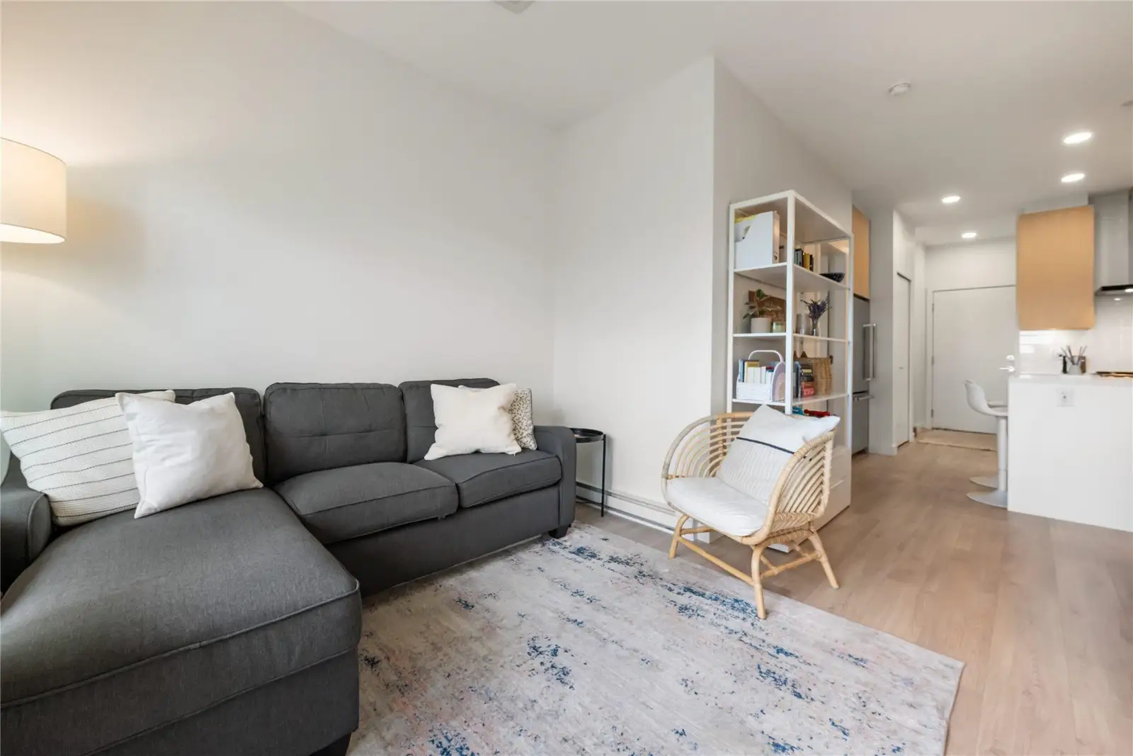 612 7588 16TH STREET, Burnaby BC V3N 0H8