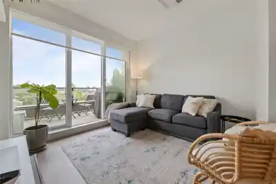 612 7588 16TH STREET, Burnaby BC V3N 0H8