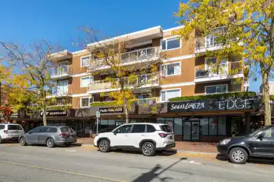 306 15233 PACIFIC AVENUE, White Rock BC V4B 1P8