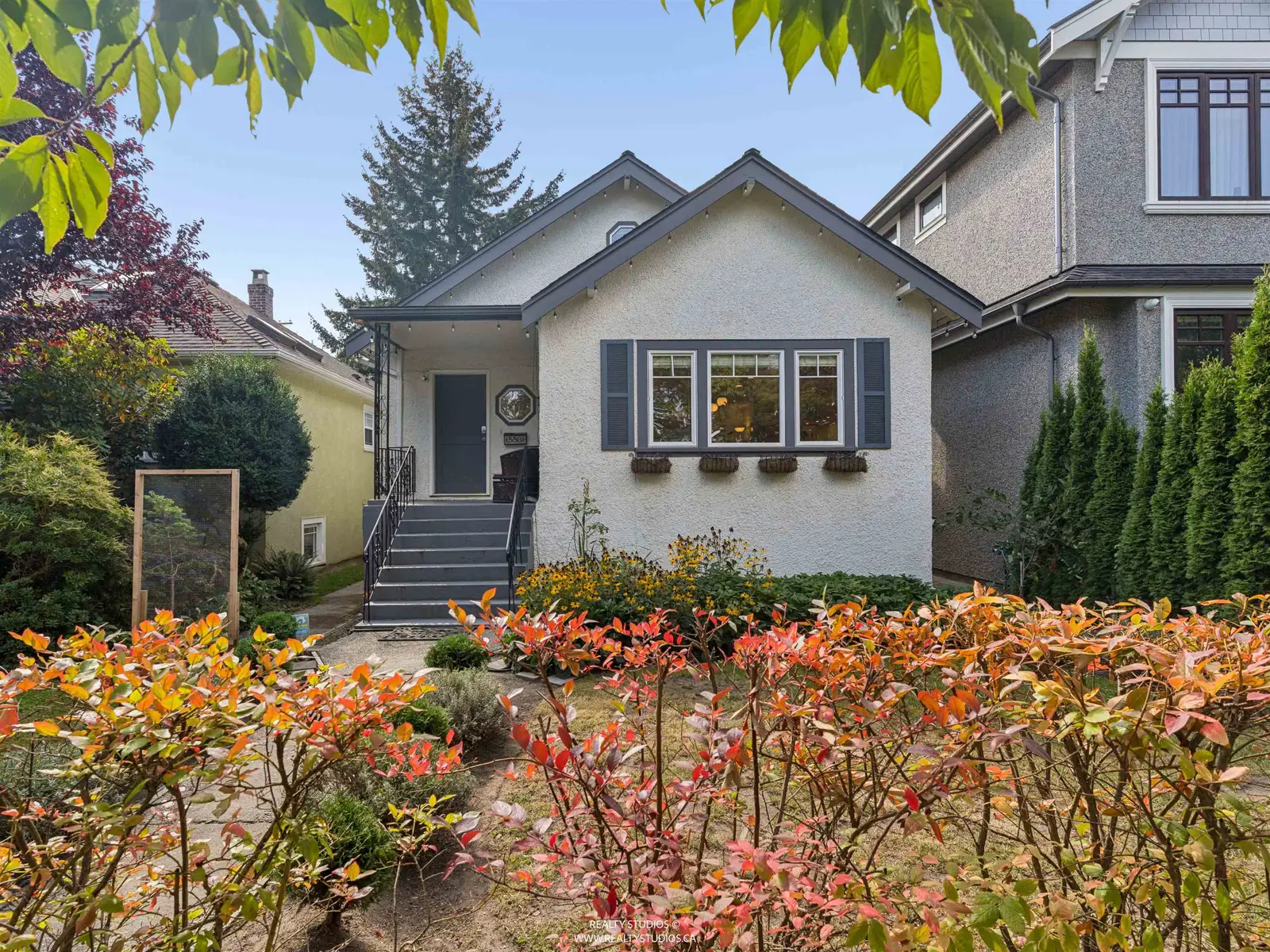 558 W 19TH AVENUE, Vancouver BC V5Z 1V6