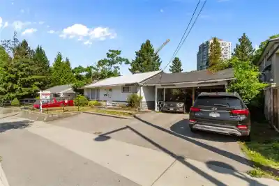 13897 100 AVENUE, Surrey BC V3T 1J4