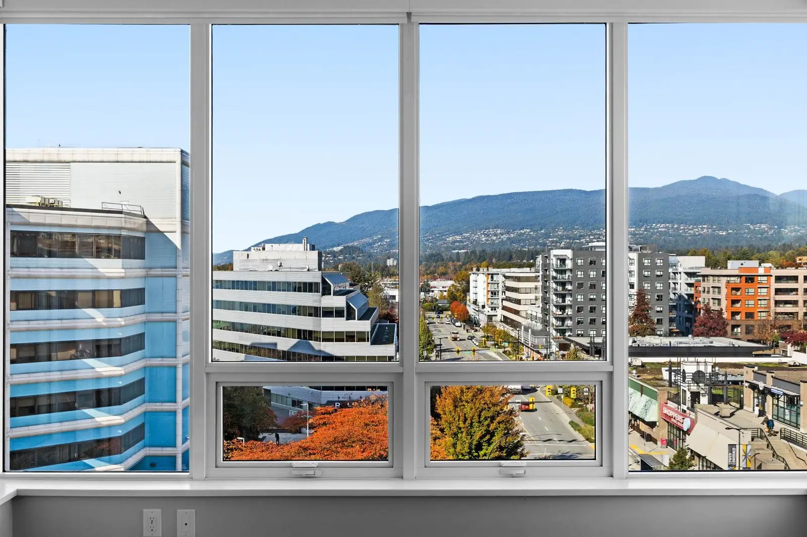 806 118 CARRIE CATES COURT, North Vancouver BC V7L 0B2