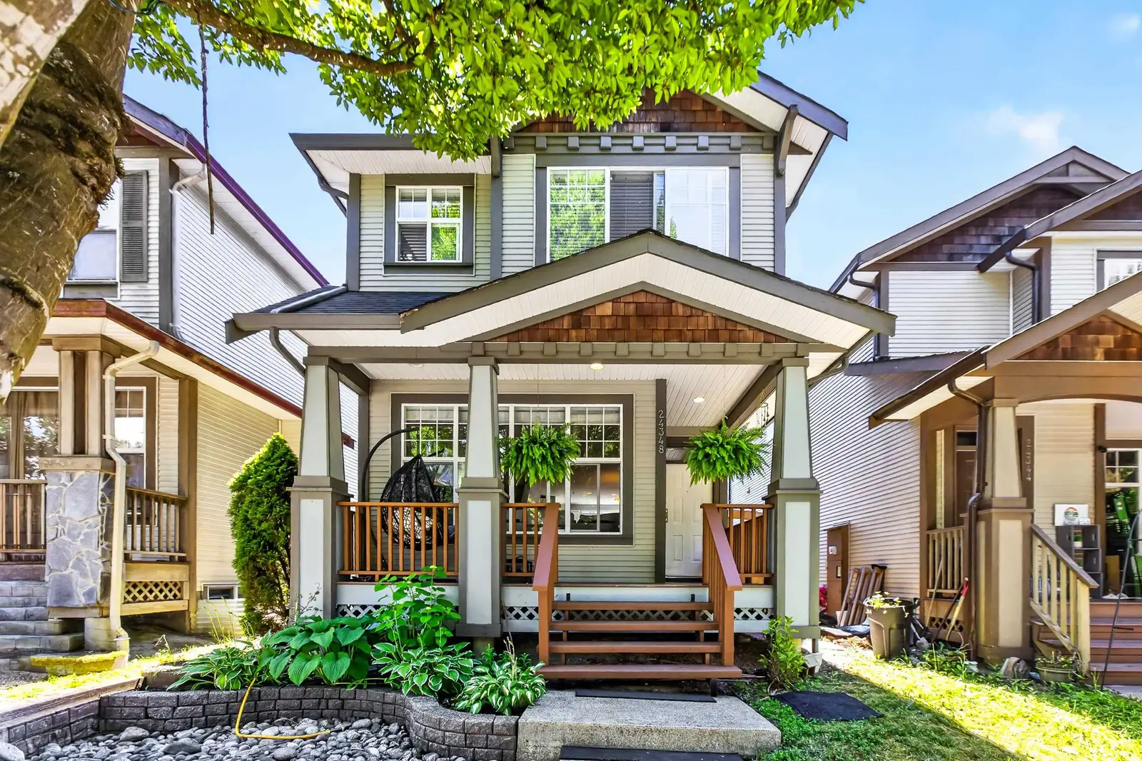 24348 102A AVENUE, Maple Ridge BC V2W 1X9
