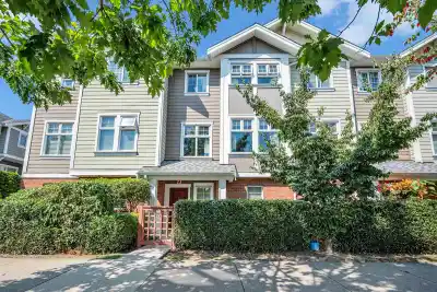 12 1135 EWEN AVENUE, New Westminster BC V3M 5E3