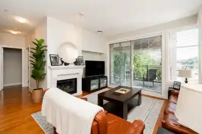 204 16469 64 AVENUE, Surrey BC V3S 6V7