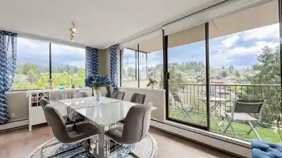 605 555 13TH STREET, West Vancouver BC V7T 2N8