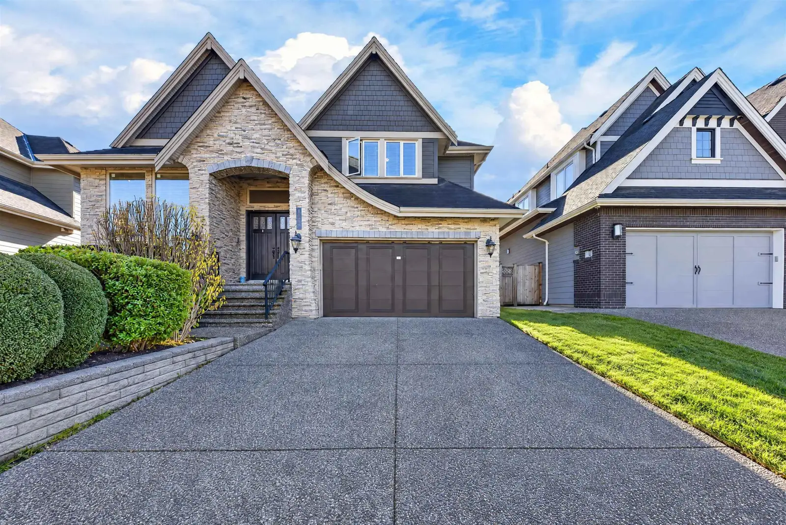16180 27A AVENUE, Surrey BC V3Z 8E4
