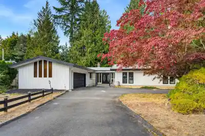 20461 46TH AVENUE, Langley BC V3A 3H7
