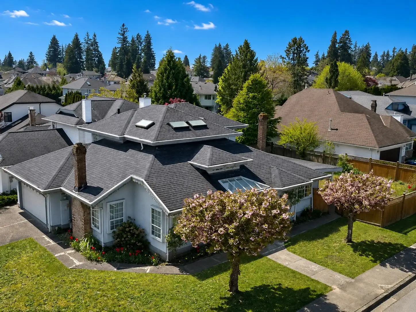 1888 WALNUT CRESCENT, Coquitlam BC V3J 7T2