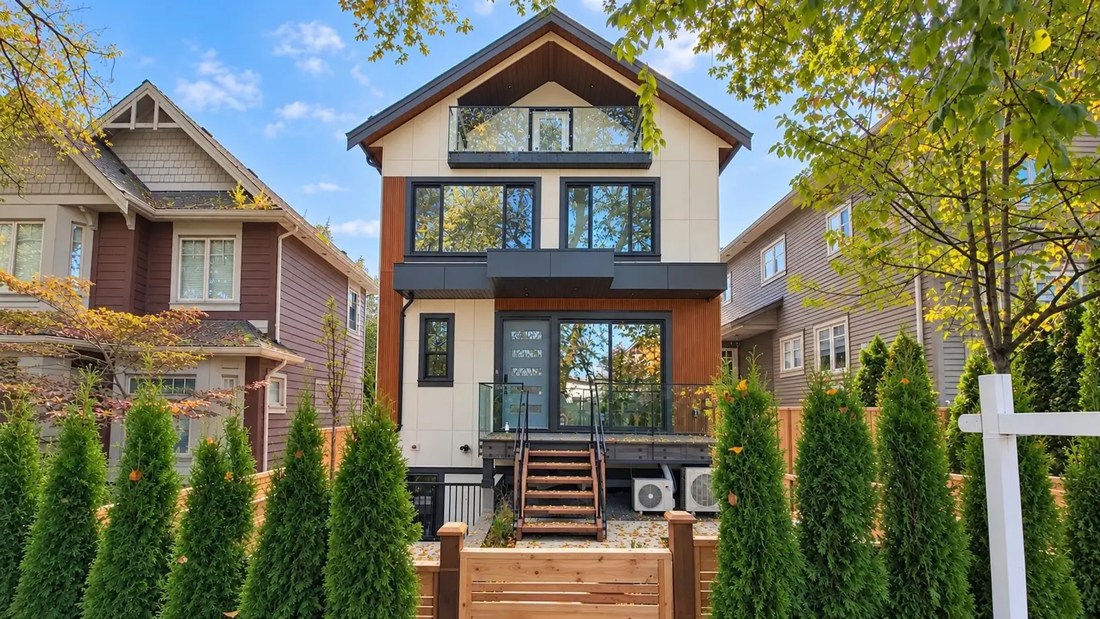 1 746 E 12TH AVENUE, Vancouver BC V5T 2H9