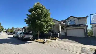 14616 67A AVENUE, Surrey BC V3S 0Z4