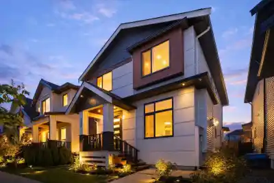 7065 194A STREET, Surrey BC V4N 1N2