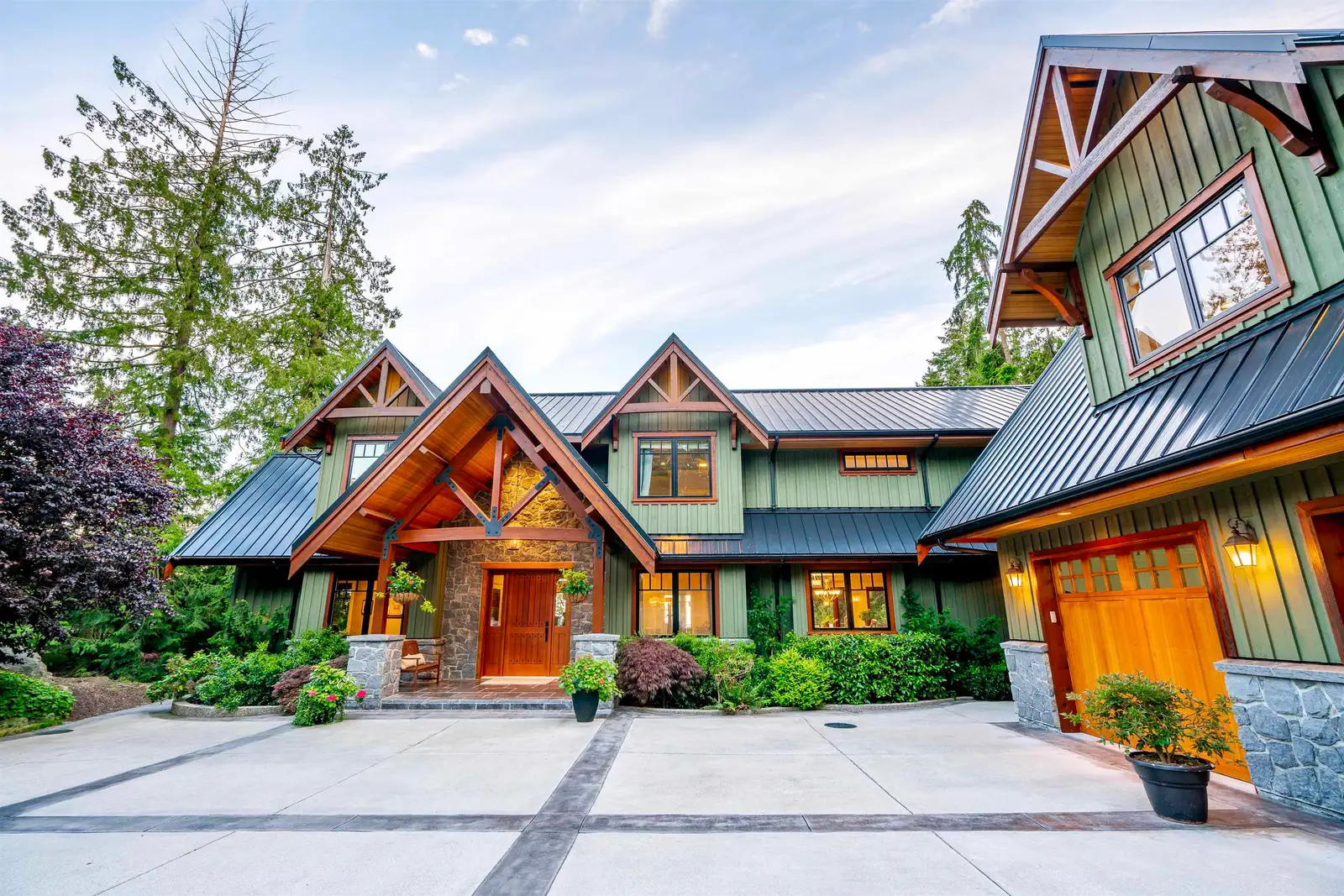 949 ARBUTUS BAY LANE, Bowen Island BC V0N 1G2