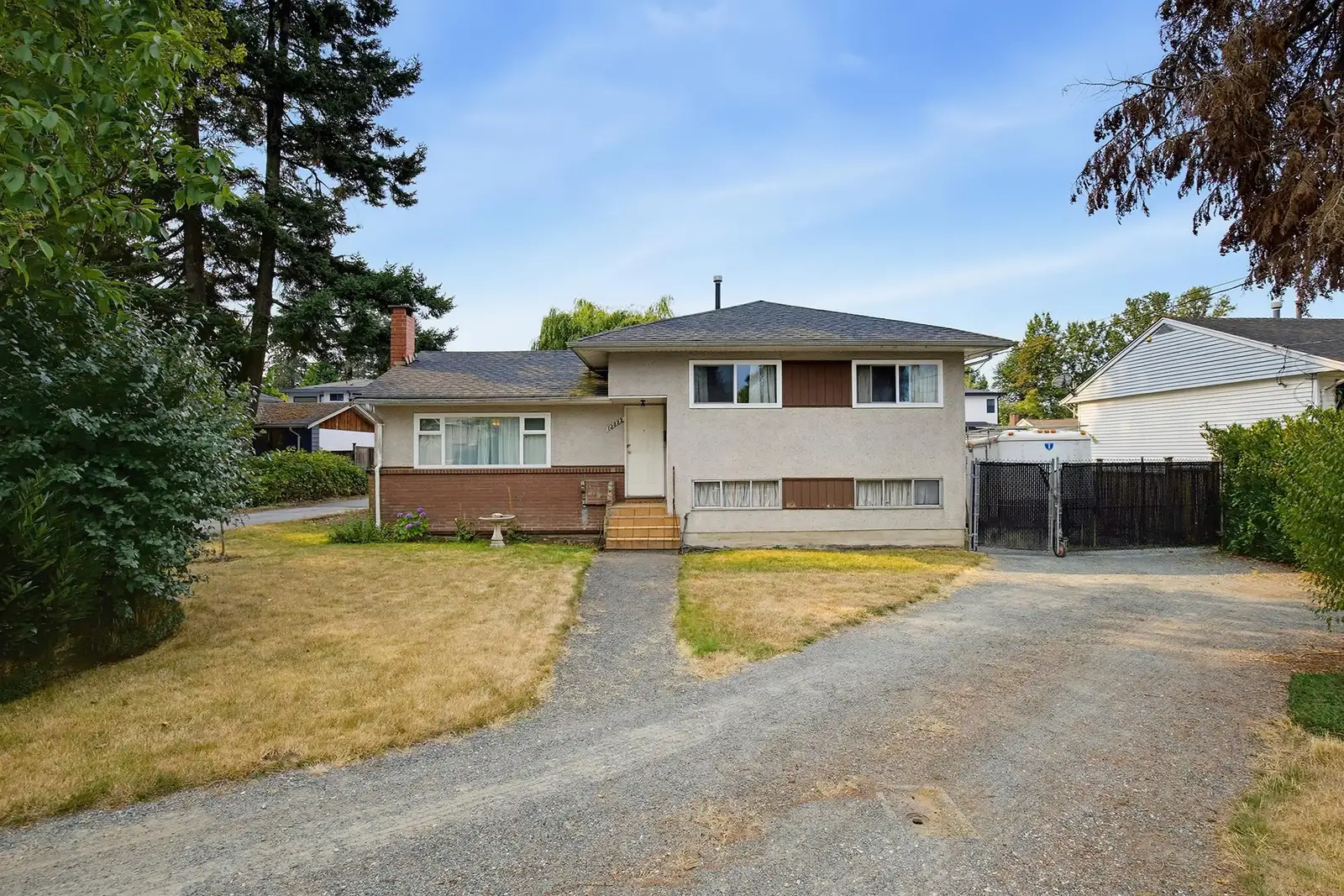 13022 101 AVENUE, Surrey BC V3T 1L1