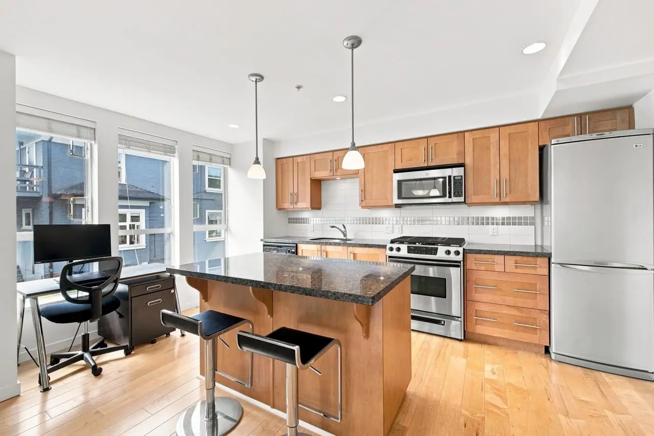 302 2626 ALBERTA STREET, Vancouver BC V5Y 3L4