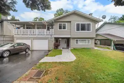 8912 URSUS CRESCENT, Surrey BC V3V 6L4