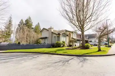 3090 TANAGER COURT, Coquitlam BC V3E 3C5