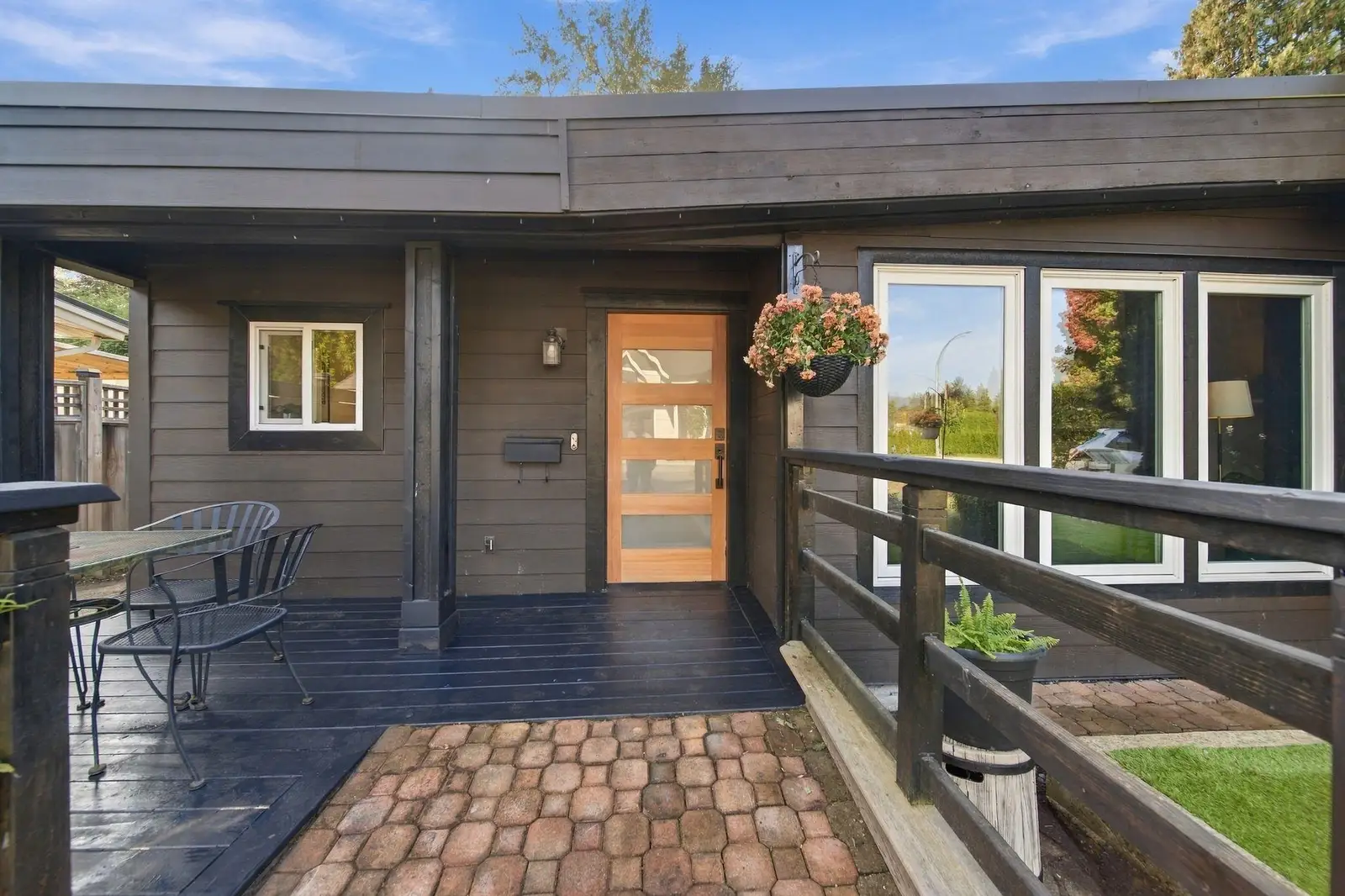 1432 BARBERRY DRIVE, Port Coquitlam BC V3B 1G3