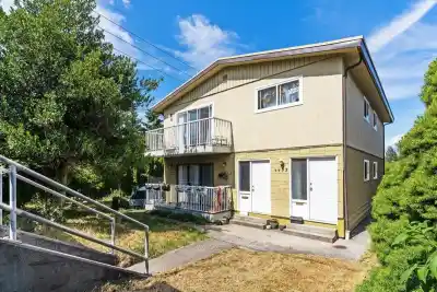 6630-6632 CANADA WAY, Burnaby BC V5E 3P7