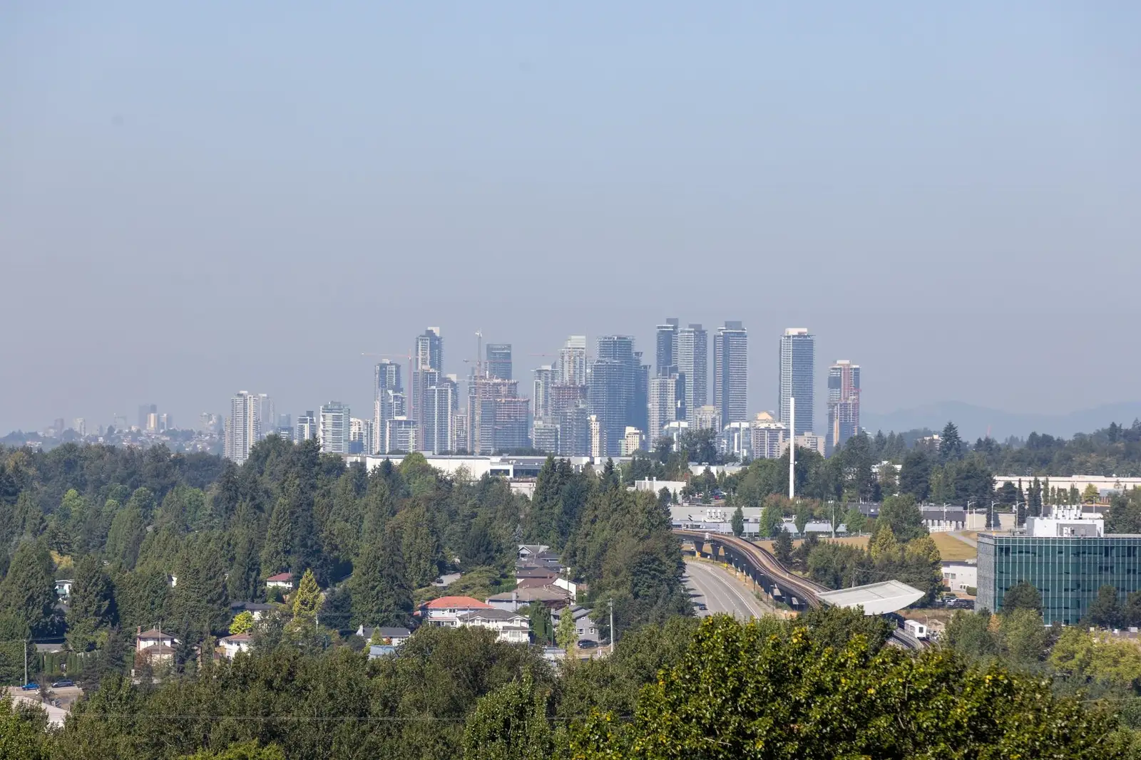 1906 3771 BARTLETT COURT, Burnaby BC V3J 7G8